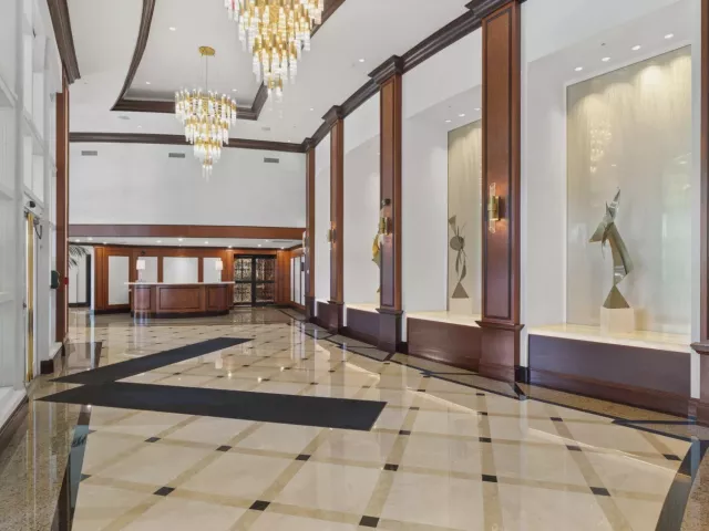 2-bedroom condo for sale in Fort Lauderdale - 411 N New River Dr Drive E 3605 - MondialRealty