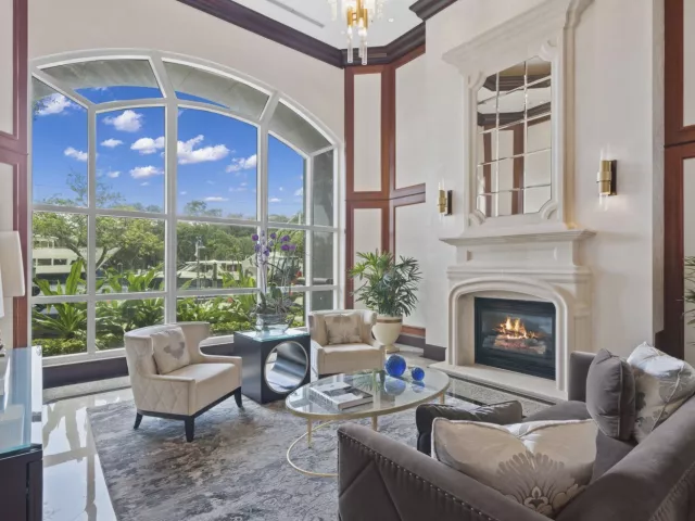 2-bedroom condo for sale in Fort Lauderdale - 411 N New River Dr Drive E 3605 - MondialRealty