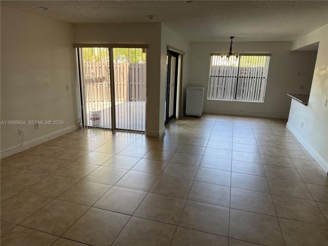 2-bedroom home for sale in Miami - 4825 SW 149th Ct 18B - MondialRealty