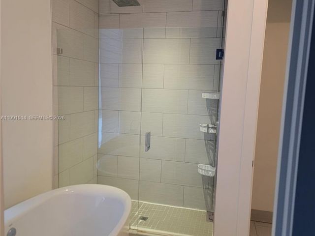 4-bedroom home for sale in Doral - 9133 NW 33rd St - MondialRealty