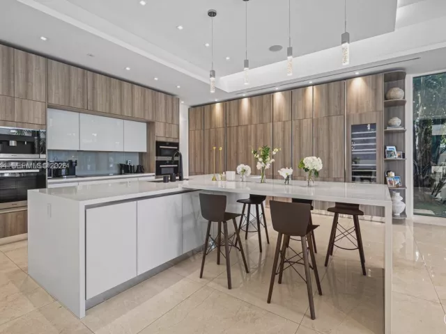 5-bedroom home for rent in Miami Beach - 3465 N Meridian Ave 0 - MondialRealty