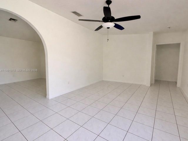 4-bedroom home for sale in Miami - 15182 SW 171st St - MondialRealty