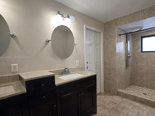 4-bedroom home for sale in Miami - 15182 SW 171st St - MondialRealty