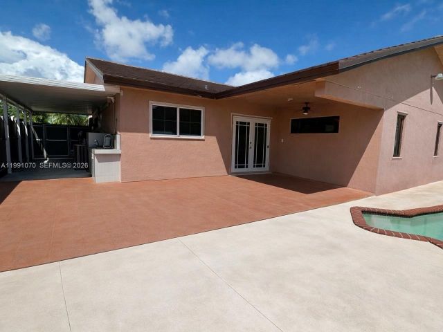 4-bedroom home for sale in Miami - 15182 SW 171st St - MondialRealty