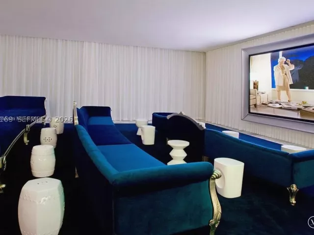 2-bedroom condo for rent in Miami - 495 Brickell Ave 2902 - MondialRealty