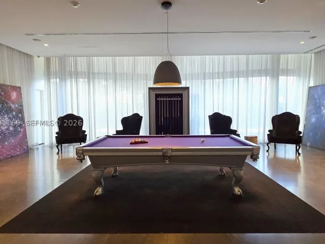 2-bedroom condo for rent in Miami - 495 Brickell Ave 2902 - MondialRealty