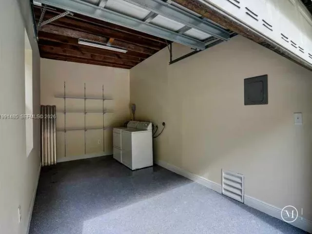 2-bedroom home for rent in Coral Gables -  - MondialRealty