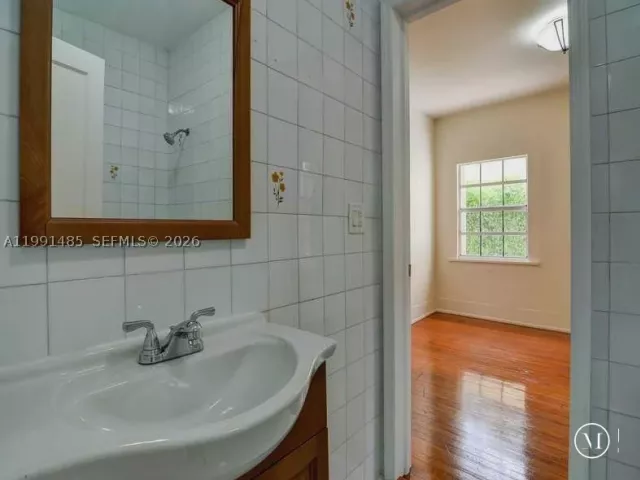 2-bedroom home for rent in Coral Gables -  - MondialRealty