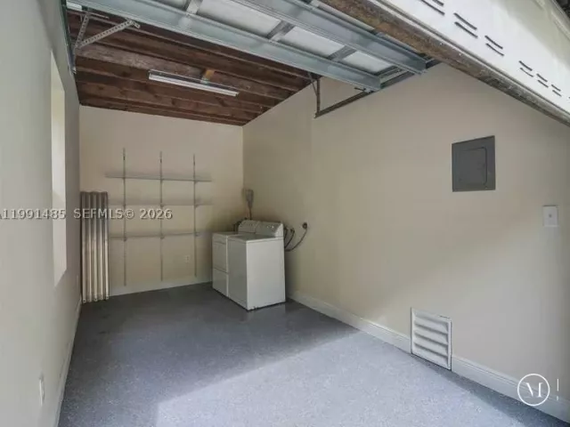 2-bedroom home for rent in Coral Gables -  - MondialRealty