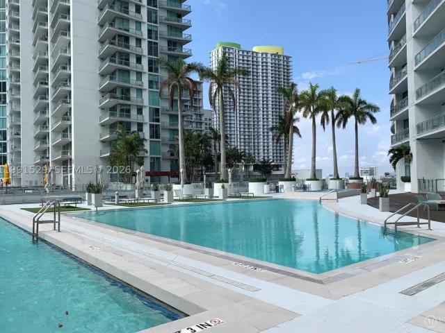 2-bedroom condo for sale in Miami - 90 SW 3rd St 3610 - MondialRealty