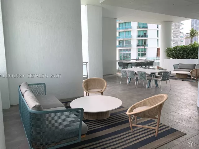 2-bedroom condo for sale in Miami - 90 SW 3rd St 3610 - MondialRealty