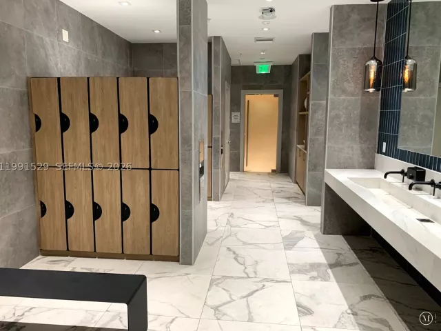 2-bedroom condo for sale in Miami - 90 SW 3rd St 3610 - MondialRealty