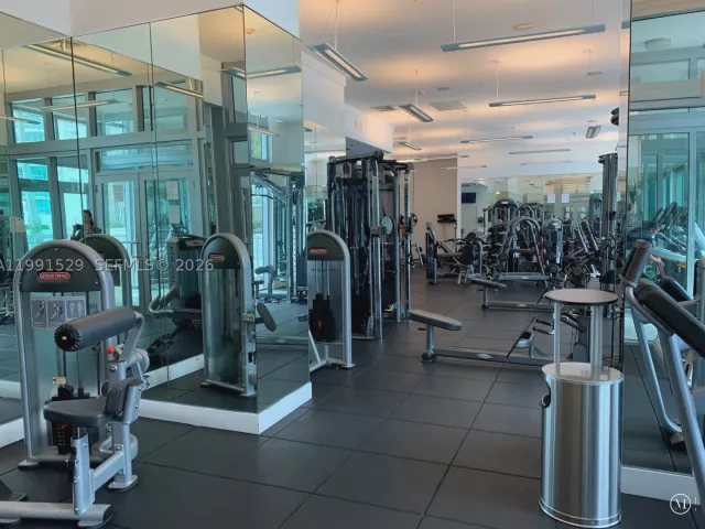 2-bedroom condo for sale in Miami - 90 SW 3rd St 3610 - MondialRealty