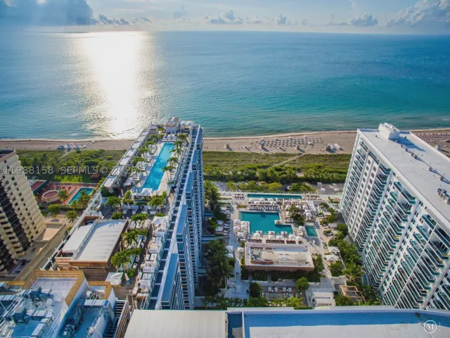 3-bedroom condo for sale in Miami Beach - 102 24th St 1040 - MondialRealty