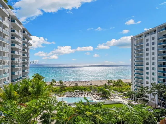 3-bedroom condo for sale in Miami Beach - 102 24th St 1040 - MondialRealty