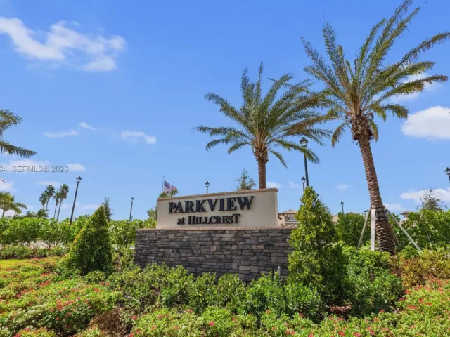 3-bedroom home for rent in Hollywood - 1101 Banyan Dr - MondialRealty