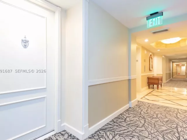 3-bedroom condo for sale in Miami - 701 Brickell Key Blvd 1912 - MondialRealty