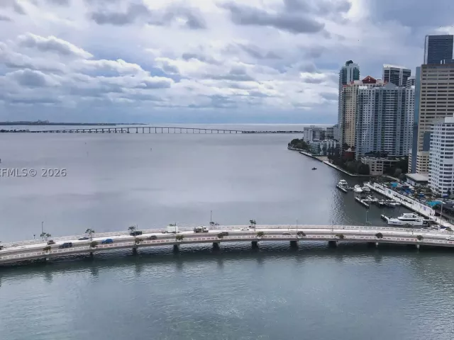 3-bedroom condo for sale in Miami - 701 Brickell Key Blvd 1912 - MondialRealty