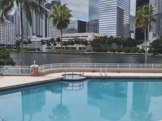 3-bedroom condo for sale in Miami - 701 Brickell Key Blvd 1912 - MondialRealty