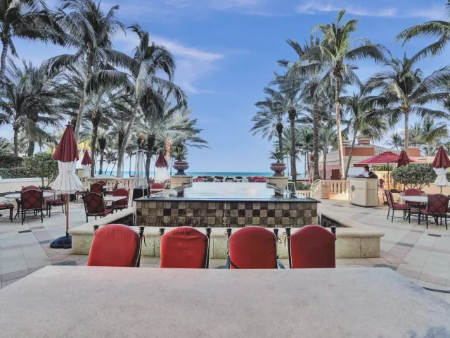 3-bedroom condo for rent in Sunny Isles Beach - 17875 Collins Avenue 3103 - MondialRealty