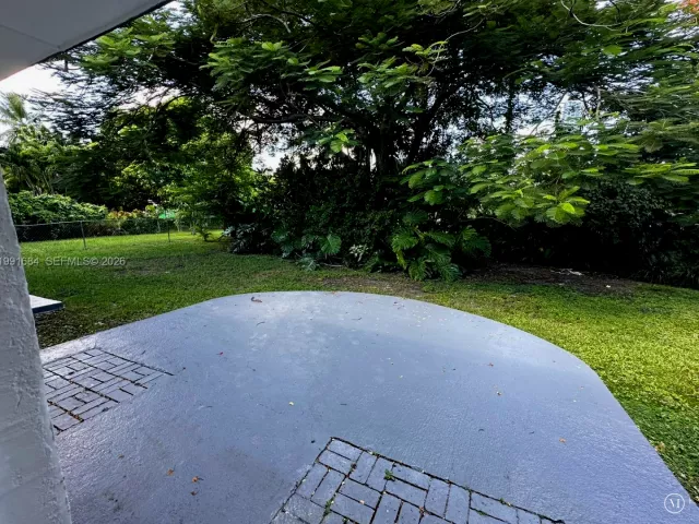 3-bedroom home for rent in Miami - 3755 Oak Ave - MondialRealty