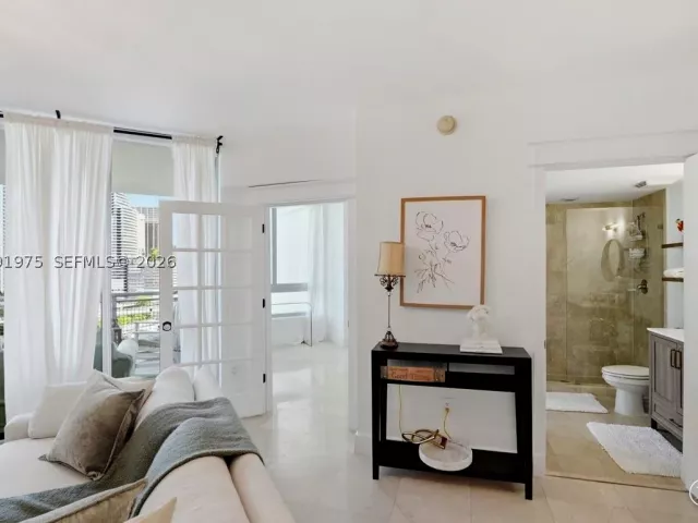 2-bedroom condo for sale in Miami - 350 S Miami Ave 1205 - MondialRealty
