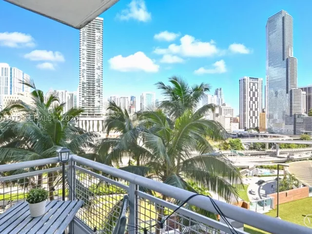 2-bedroom condo for sale in Miami - 350 S Miami Ave 1205 - MondialRealty
