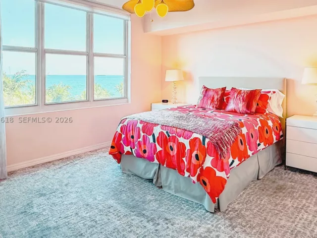 2-bedroom condo for sale in Fort Lauderdale - 2100 N Ocean Blvd 6C - MondialRealty