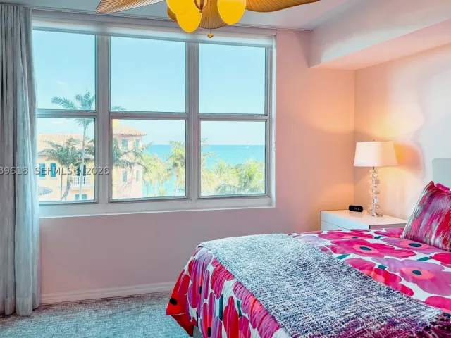 2-bedroom condo for sale in Fort Lauderdale - 2100 N Ocean Blvd 6C - MondialRealty