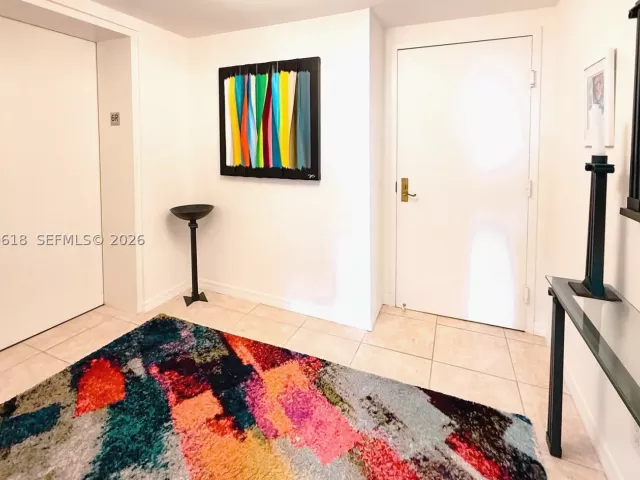2-bedroom condo for sale in Fort Lauderdale - 2100 N Ocean Blvd 6C - MondialRealty