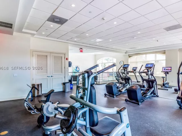 2-bedroom condo for sale in Fort Lauderdale - 2100 N Ocean Blvd 6C - MondialRealty