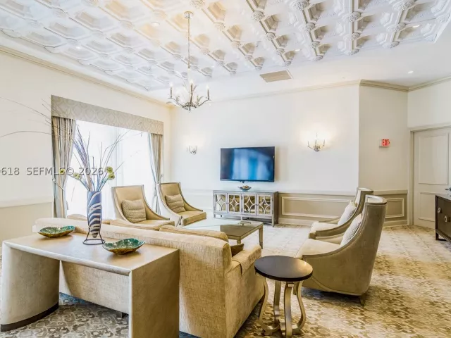 2-bedroom condo for sale in Fort Lauderdale - 2100 N Ocean Blvd 6C - MondialRealty