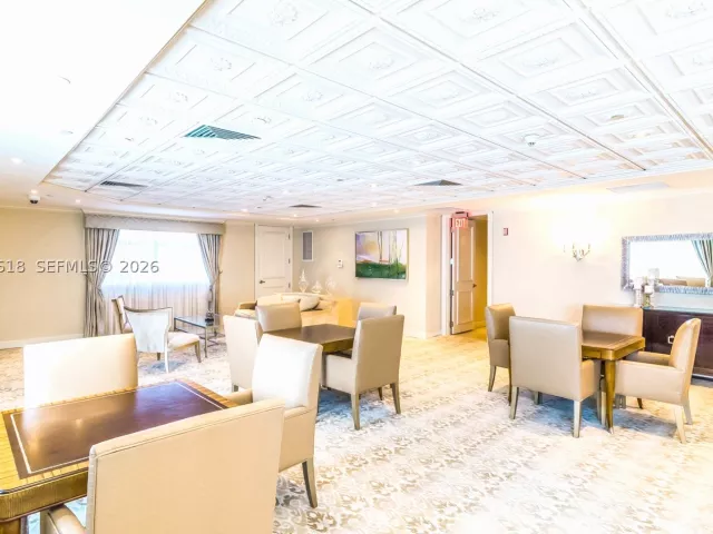 2-bedroom condo for sale in Fort Lauderdale - 2100 N Ocean Blvd 6C - MondialRealty