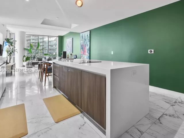 4-bedroom condo for sale in Miami - 851 NE 1st Ave 3211 - MondialRealty