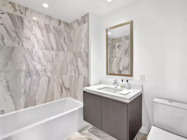 4-bedroom condo for sale in Miami - 851 NE 1st Ave 3211 - MondialRealty