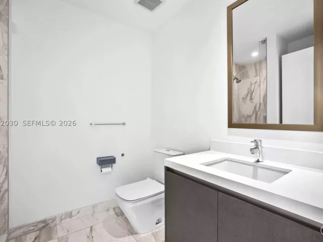 4-bedroom condo for sale in Miami - 851 NE 1st Ave 3211 - MondialRealty
