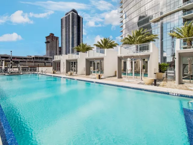 4-bedroom condo for sale in Miami - 851 NE 1st Ave 3211 - MondialRealty
