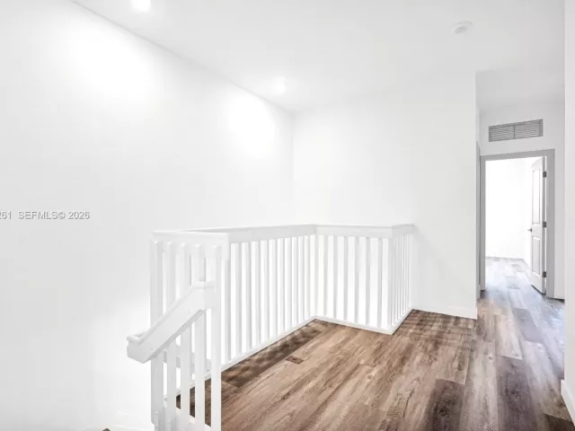 5-bedroom home for sale in Miami - 22485 SW 125th Ave 16A - MondialRealty