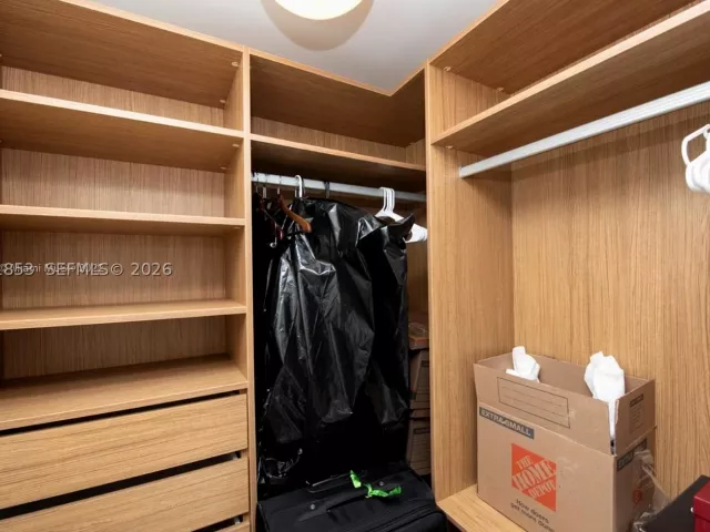 2-bedroom condo for sale in Miami - 1331 Brickell Bay Dr 903 - MondialRealty