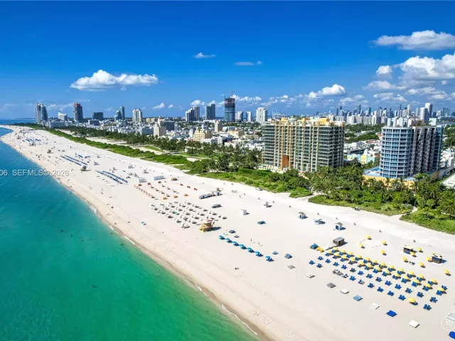 1-bedroom condo for rent in Miami Beach - 1500 Ocean Dr PH-10 - MondialRealty