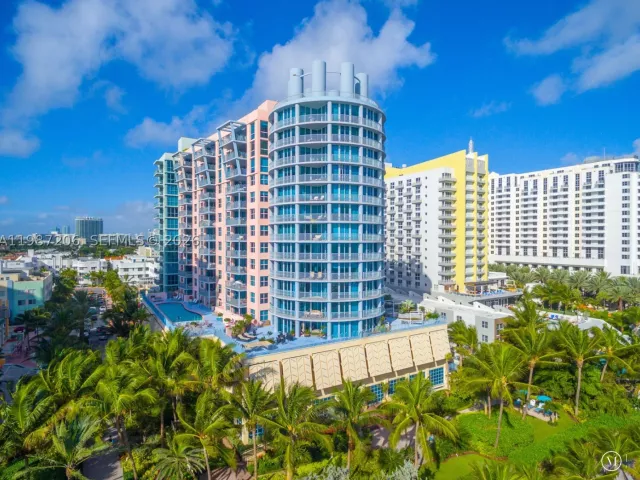 1-bedroom condo for rent in Miami Beach - 1500 Ocean Dr PH-10 - MondialRealty