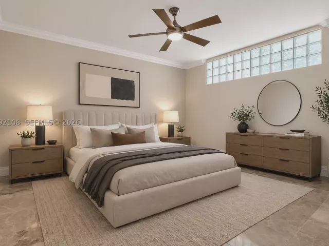 2-bedroom condo for sale in Miami Beach - 5401 Collins Ave 1514 - MondialRealty