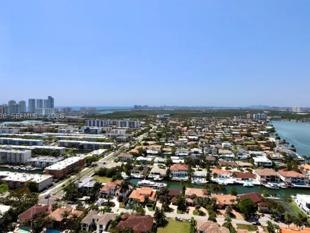 1-bedroom condo for rent in Aventura - 1000 Island Blvd PH2 - MondialRealty