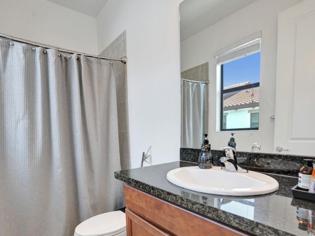 3-bedroom home for sale in Pembroke Pines - 11621 SW 13th Court - MondialRealty