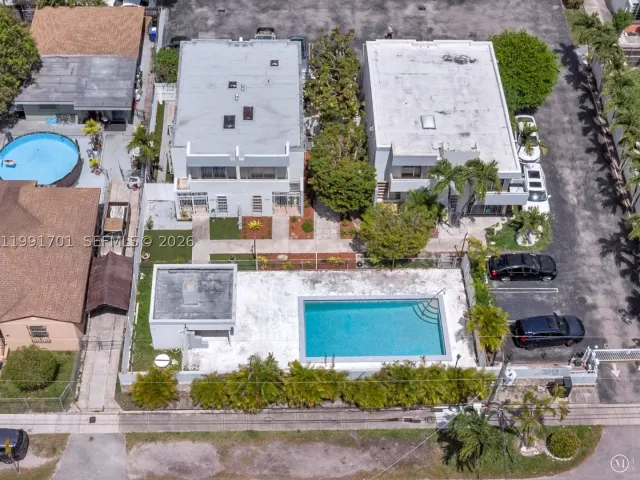 2-bedroom home for sale in Miami - 3599 SW 17th St 3599 - MondialRealty