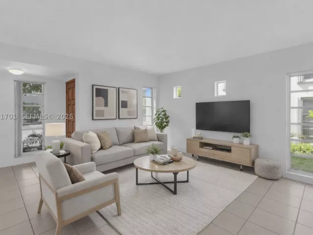 2-bedroom home for sale in Miami - 3599 SW 17th St 3599 - MondialRealty