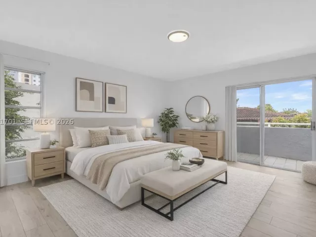 2-bedroom home for sale in Miami - 3599 SW 17th St 3599 - MondialRealty