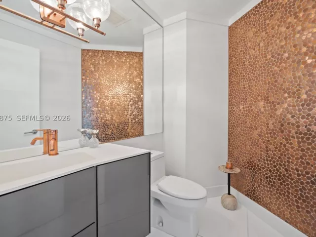3-bedroom condo for sale in Miami - 2020 N Bayshore Dr 2502 - MondialRealty