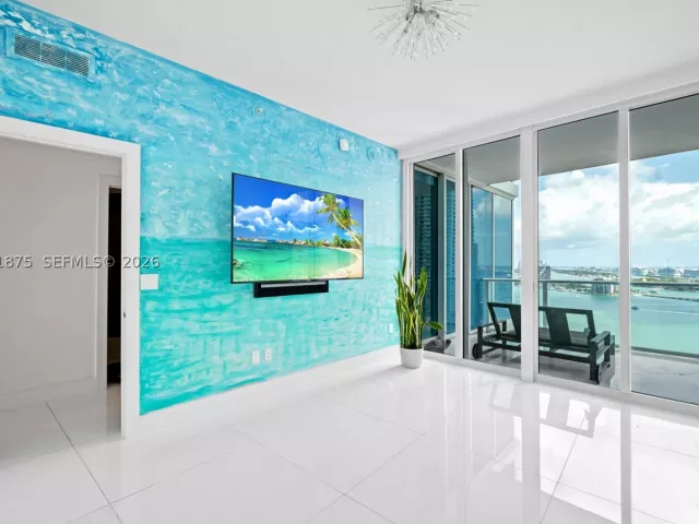 3-bedroom condo for sale in Miami - 2020 N Bayshore Dr 2502 - MondialRealty