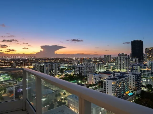 3-bedroom condo for sale in Miami - 2020 N Bayshore Dr 2502 - MondialRealty